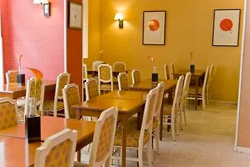 Regina Opera Grands Boulevards Hotel 4*